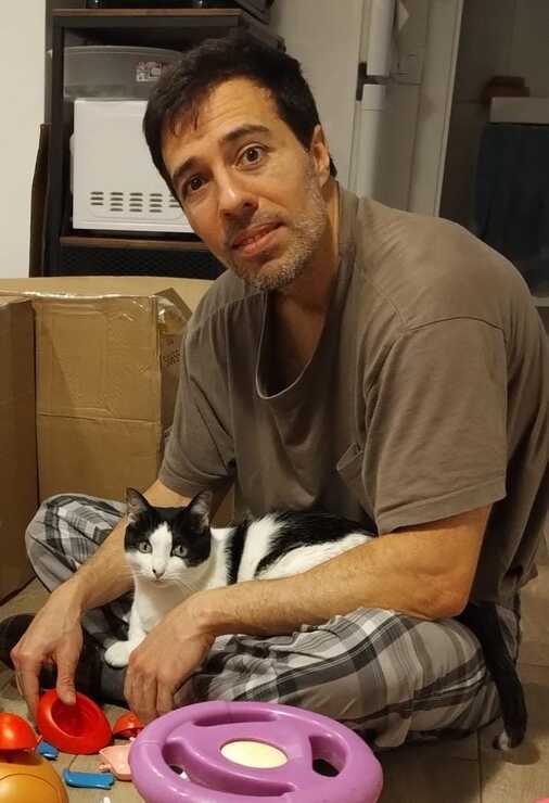 Adopción del gatito Emilio, descubre su historia