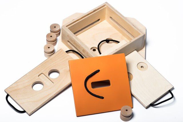 Juguete inteligente para perros Trouble ganar premio thumbnail