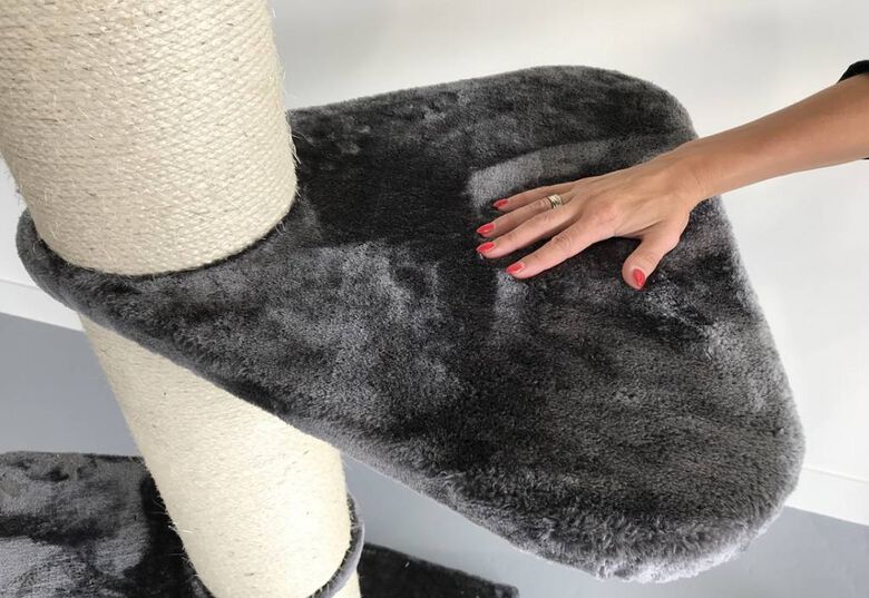 Rascador Maine Coon Tower Plus para gatos color Beige y negro thumbnail