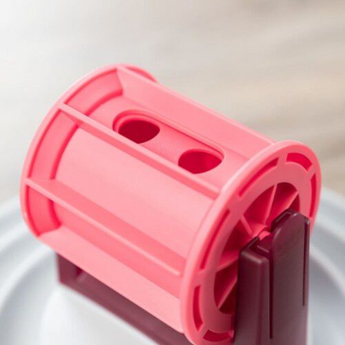 Trixie Comedero Interactivo con Rueda Rosa y Blanco para gatos thumbnail