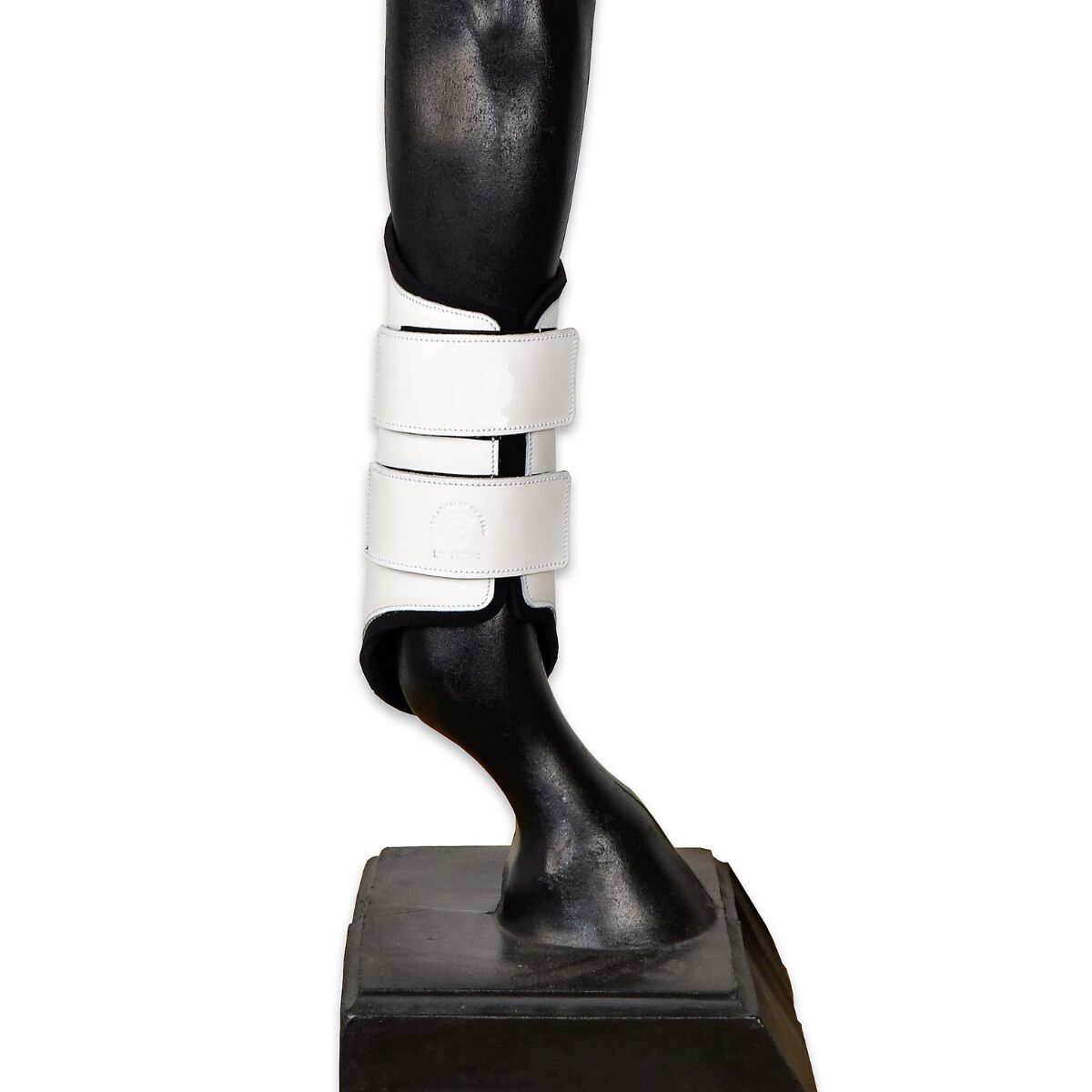 Guarnicioneria Los Nietos Protector Cuero Y Neopreno Color Blanco Equipamiento Para El Caballo thumbnail