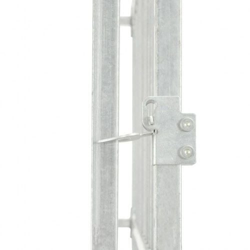 Perrera con paredes de acero color Plateado thumbnail