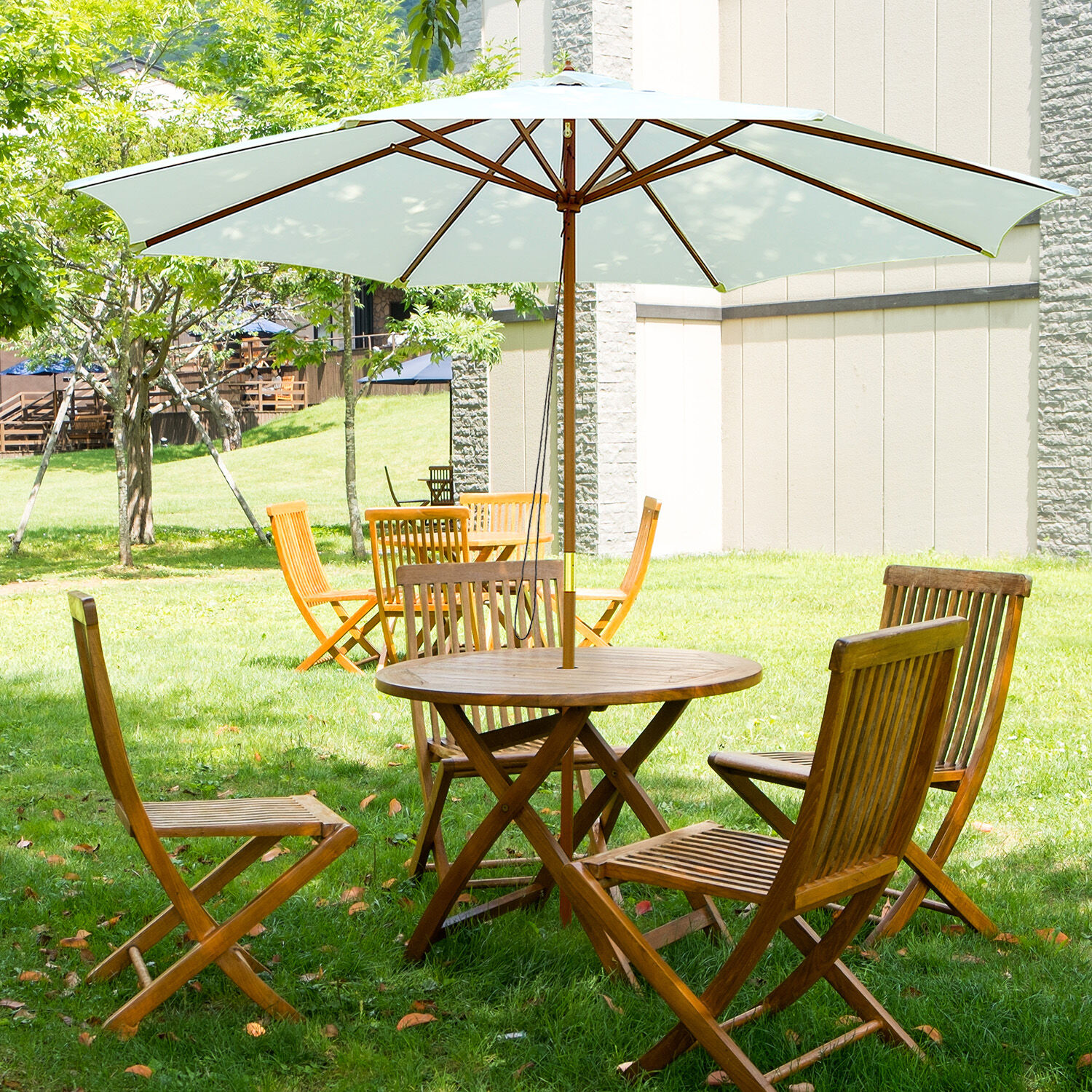 Outsunny Sombrilla Parasol de Jard&iacute;n &Oslash;300x250 cm con Sistema de Pestillo de Fijaci&oacute;n Techo Ventilado y Poste Desmontable de Madera para Terraza Patio Exterior Blanco, , large Imagen numero 2