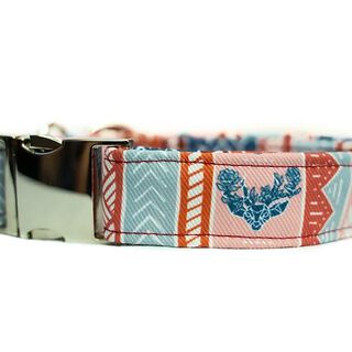 Pets & Props Flower Antlers Collar para perros