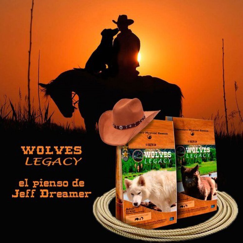 Pienso Wolves Legacy Puppy All Breed sabor Buey, ave y salmón, , large image number null
