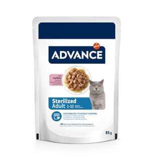 Advance Adult Sterilized Pavo en salsa sobre para gatos