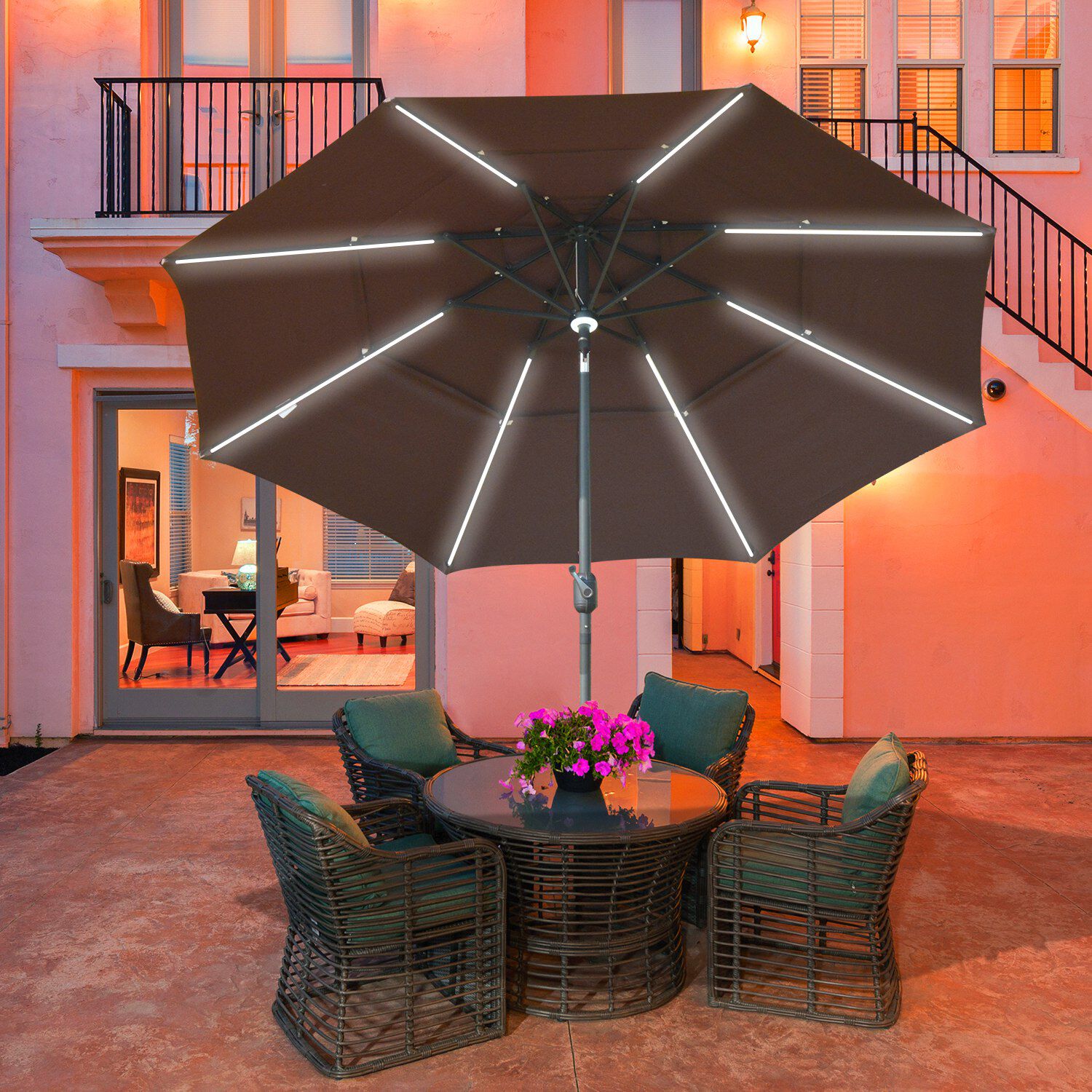 Outsunny Sombrilla de Jard&iacute;n &Oslash;300x250cm con Luces LED y Panel Solar Manivela &Aacute;ngulo Ajustable en 3 Posiciones Parasol para Patio Terraza Piscina Caf&eacute;, , large Imagen numero 2