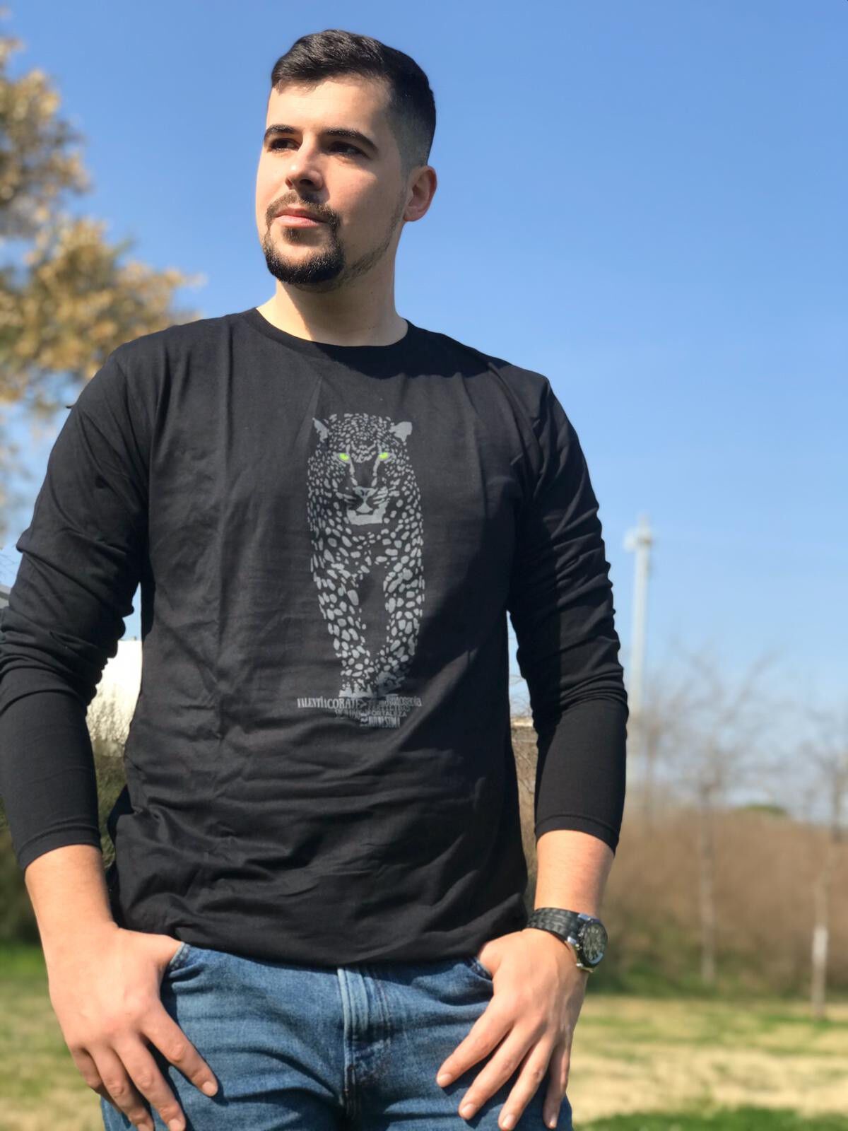 Camiseta unisex jaguar color Negro thumbnail