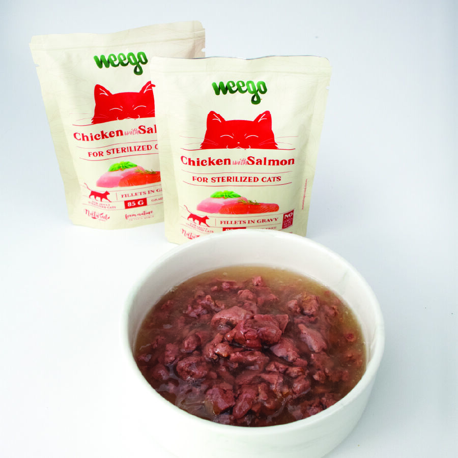 Comida H&uacute;meda Salm&oacute;n para Gatos Esterilizados 85g, , large Imagen numero 2