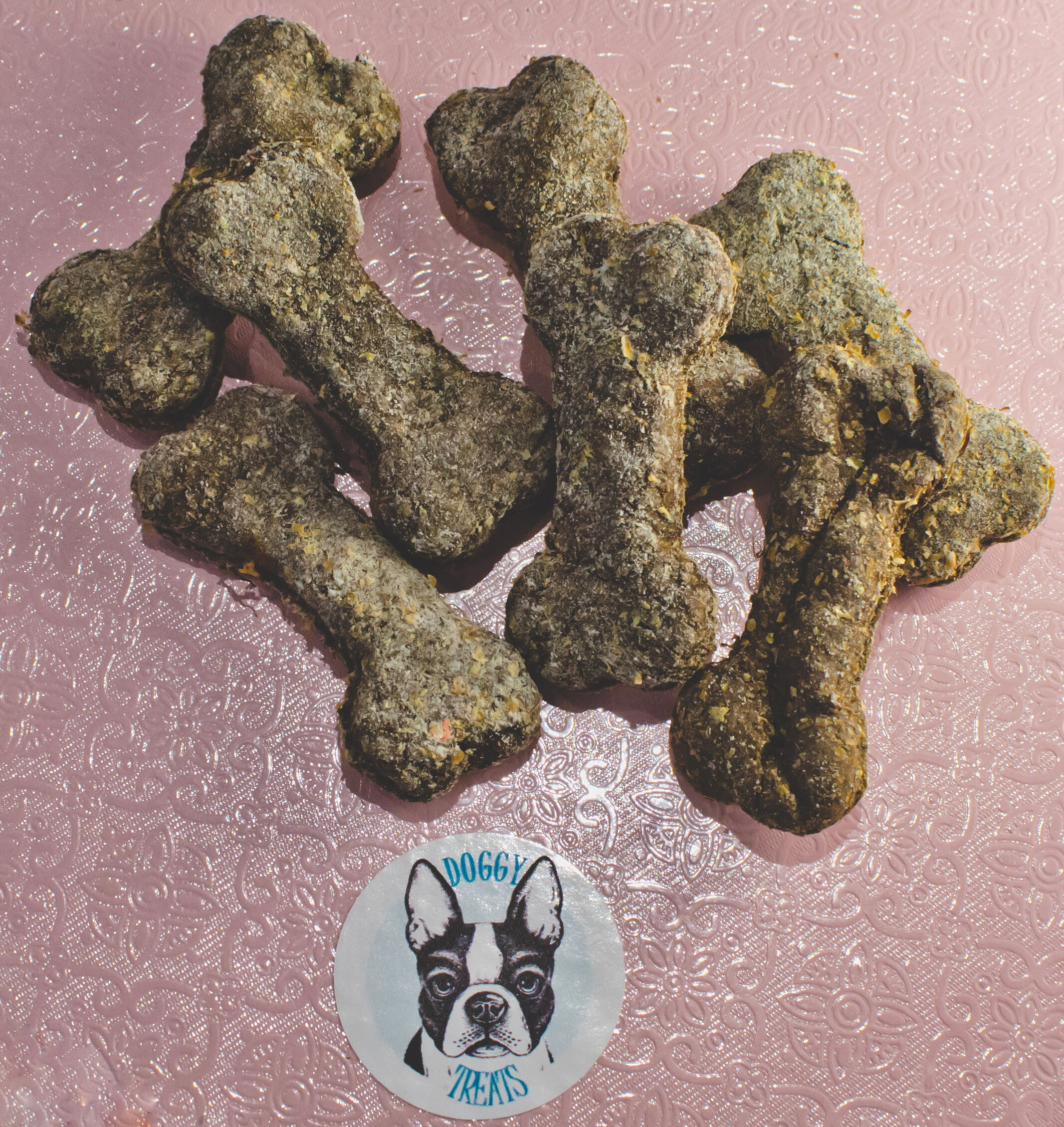 Galletas de algarroba y ternera, , large Imagen numero 2