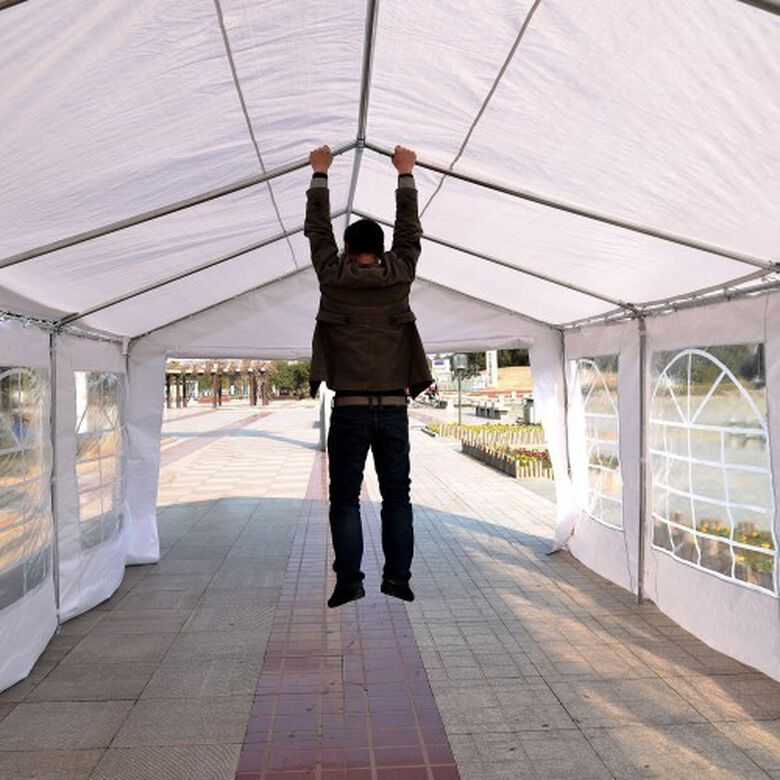 Carpa pabellon de jardin con ventanas y puerta color Blanco thumbnail