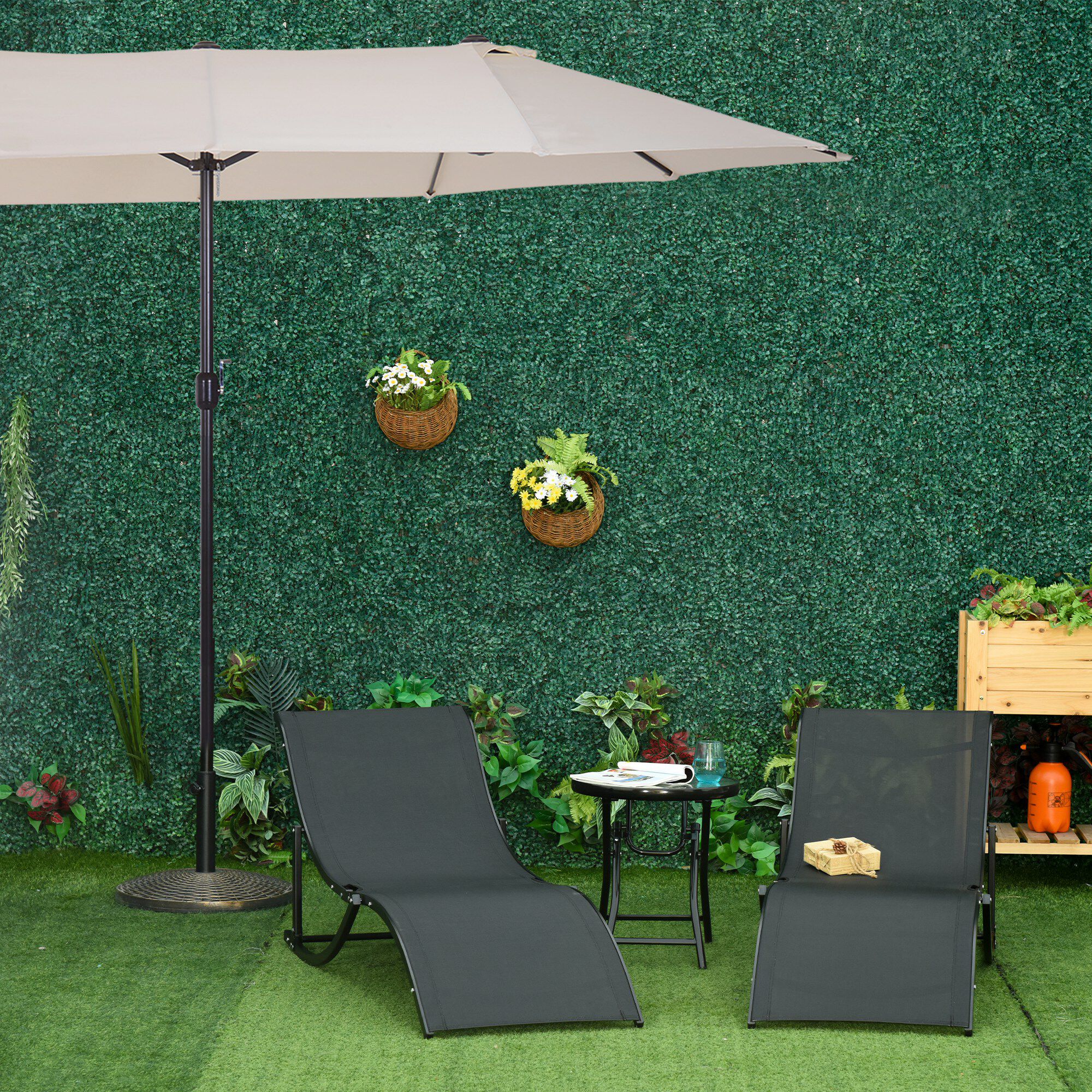 Outsunny Conjunto de Sombrilla Doble y 2 Tumbonas Plegables en Forma de S para Piscina Patio Jard&iacute;n Terraza 4,55x2,65x2,38 m 165x61x63 cm Beige y Negro, , large Imagen numero 2