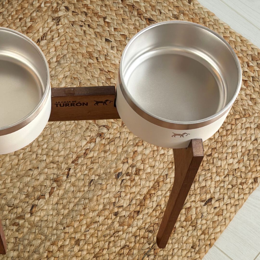 La Casa de Turrón Comedero Doble para perros y gatos thumbnail