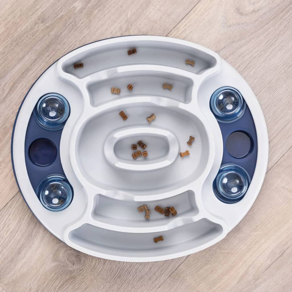 Trixie Juego de estrategia azul y blanco para perros thumbnail