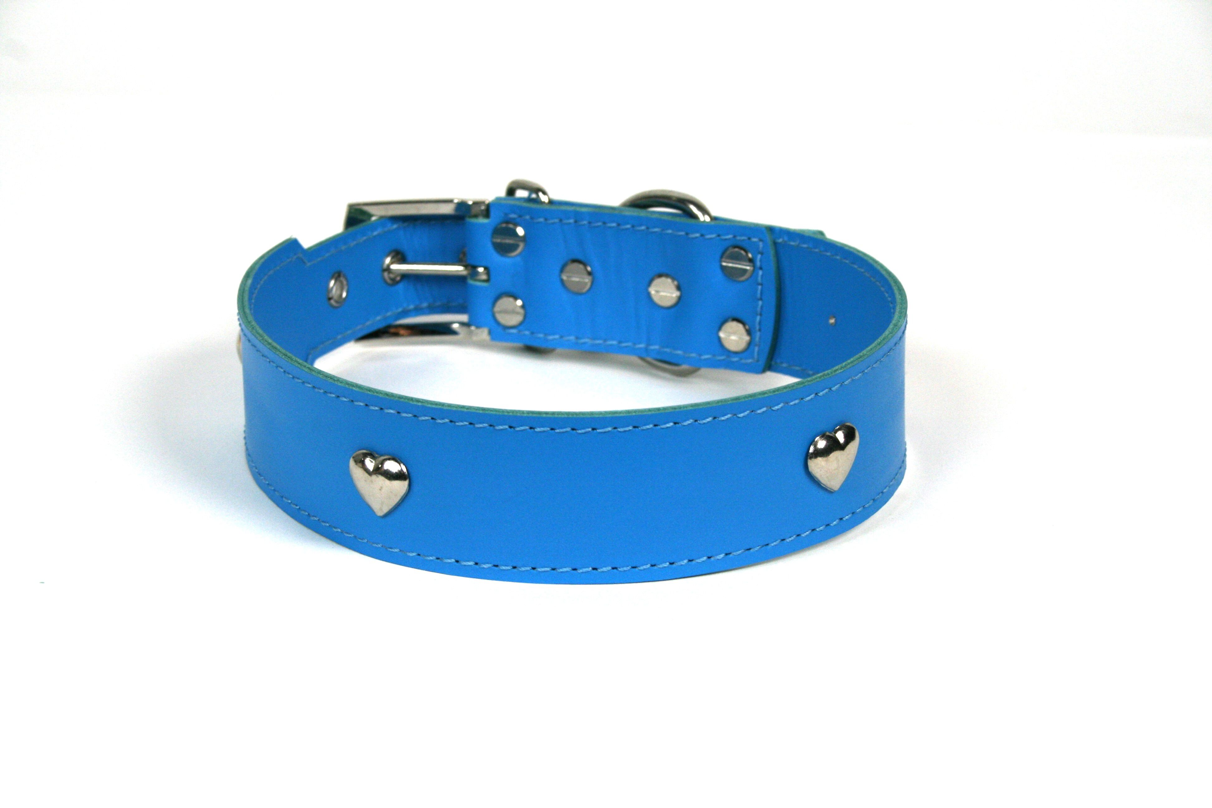 COLLAR DE PIEL AZUL CELESTE CON  CORAZON, , large Imagen numero 1