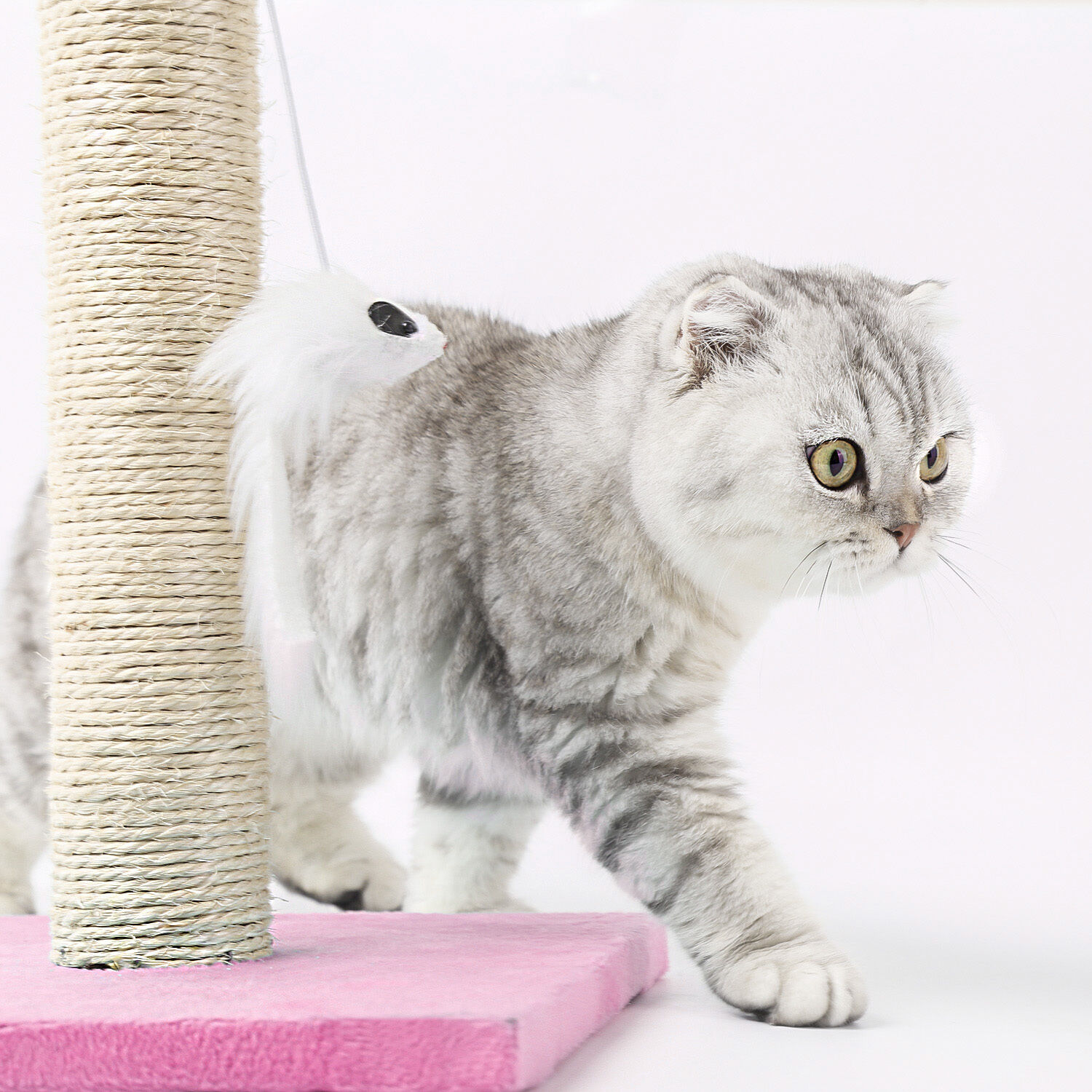 Nobleza &ndash; Poste rascador para gatos de sisal con juguete. Peque&ntilde;o, Color Rosa Medidas: 25 * 25 * 35 cm, , large Imagen numero 2