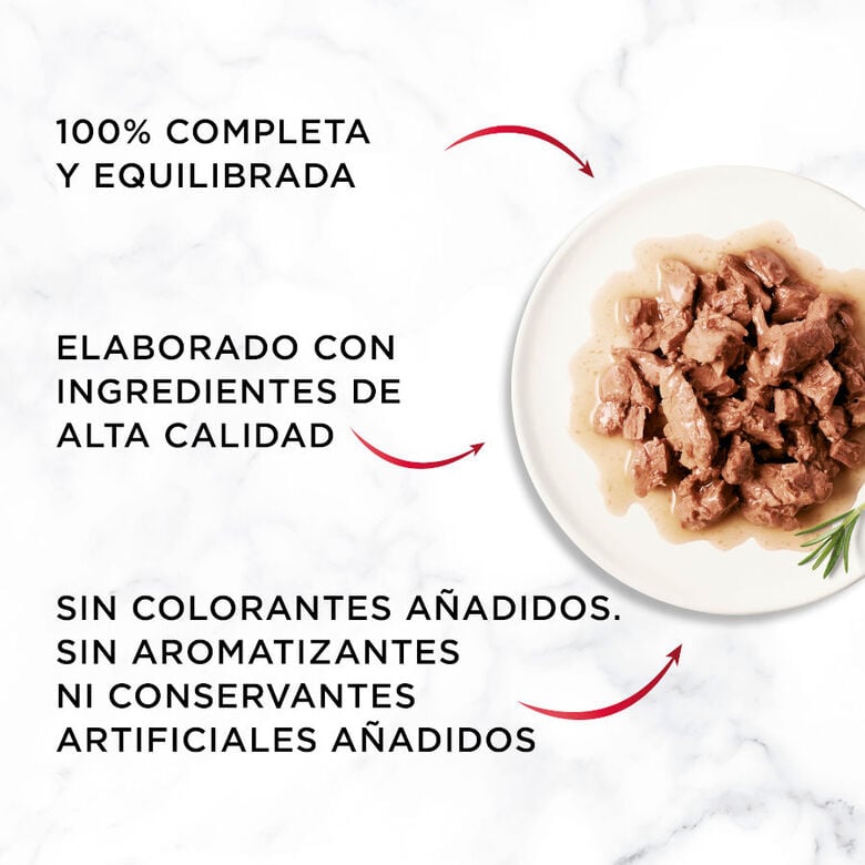 Gourmet Mon Petit Selección Carnes en salsa sobre para gatos thumbnail