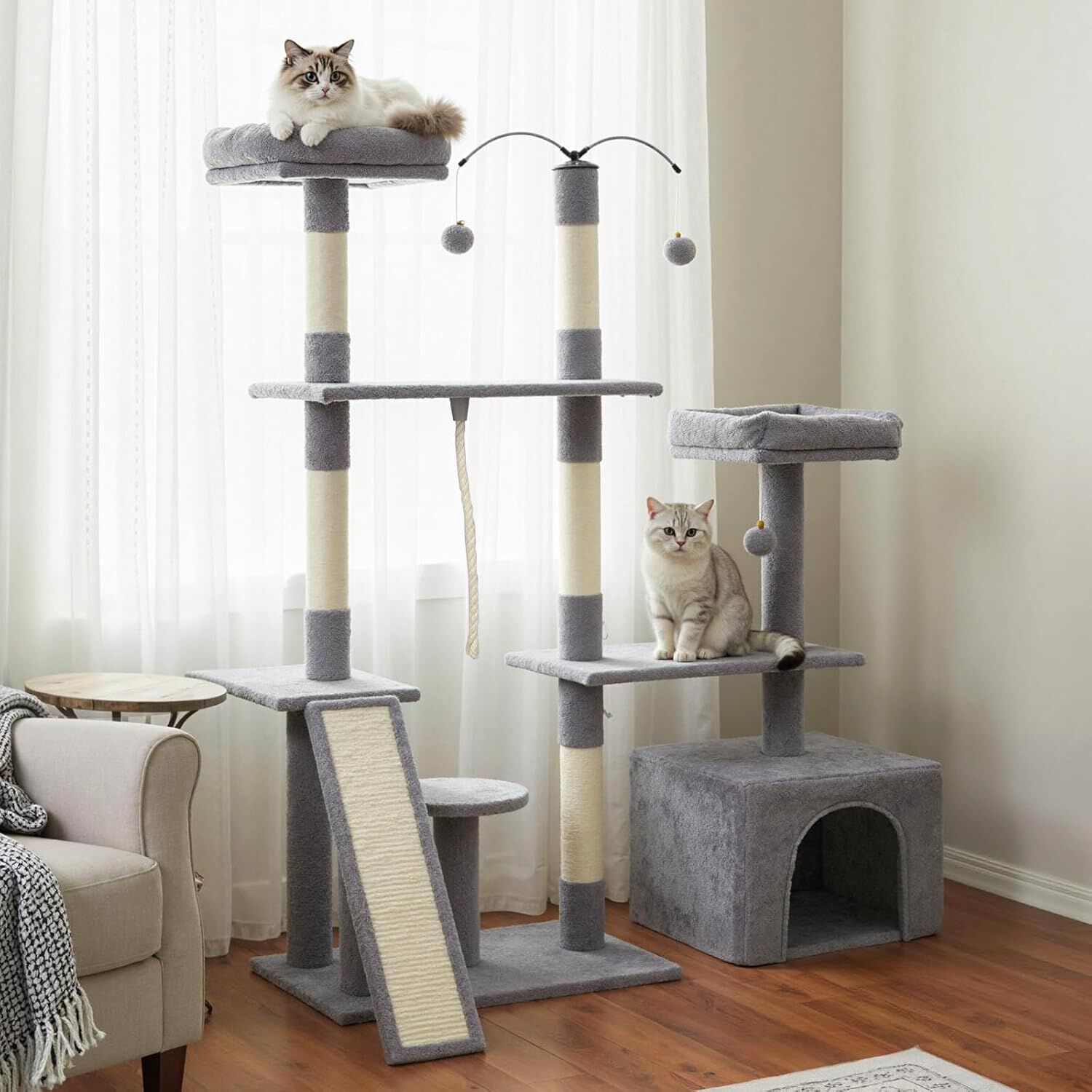 COSTWAY &Aacute;rbol Rascador para Gatos de 136 cm, Castillo para Gato con Postes de Sisal, Rampa, 2 Posaderos Acolchados, Condo Grande, Bolas Colgantes, Torre Rascador para Hogar Varios Gatos (Gris Claro), , large Imagen numero 2