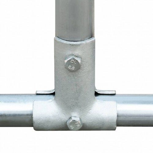 Gallinero de acero galvanizado para gallinas thumbnail