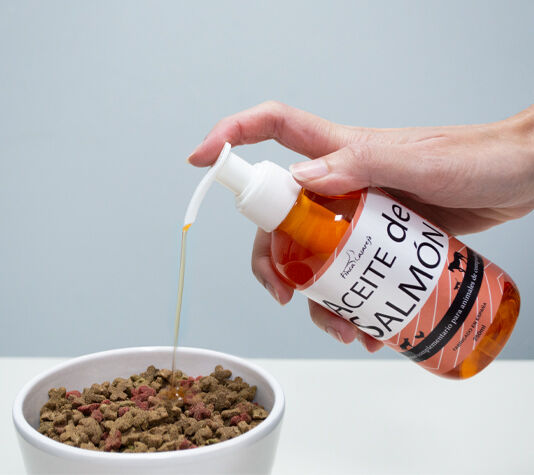 Aceite de Salm&oacute;n Para Perros, Gatos, Caballos (250 ml) | Rico en Omega 3, 6 y 9 para la Salud de Piel, Pelaje y Plumaje de las Mascotas, , large Imagen numero 4