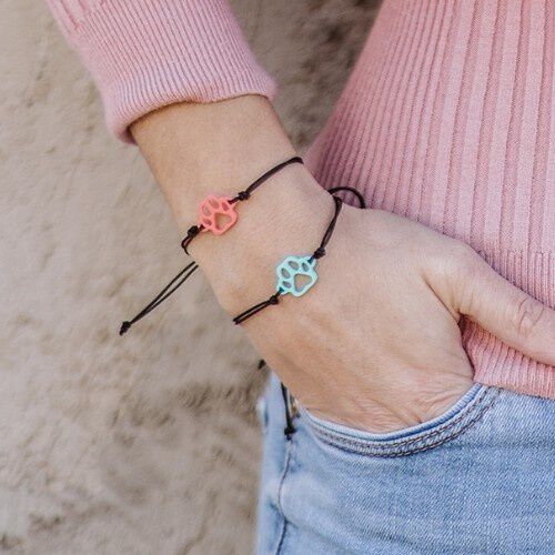 Seron pulsera con huella de perro amarillo, , large Imagen numero 3