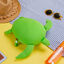 Balvi Coj&iacute;n veraniego Summer Turtle Color verde Almohada en forma de tortuga de mar Poli&eacute;ster, , large indicador imagen numero 2