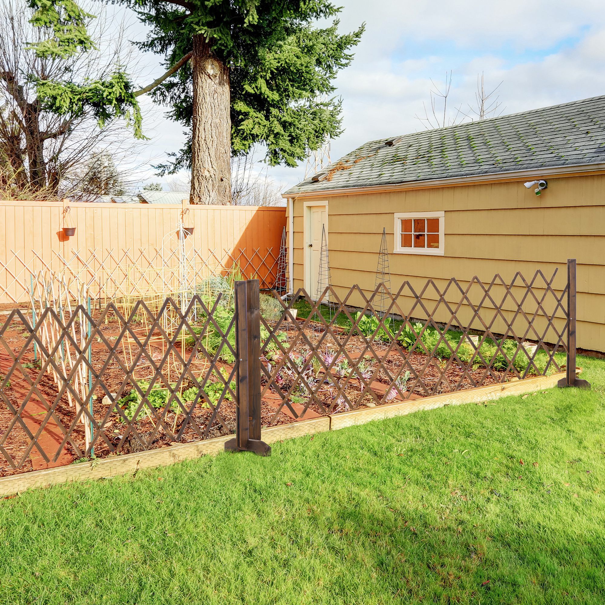 Outsunny Valla de Madera Extensible 37-225x30x106 cm Barrera de Seguridad para Perros Retr&aacute;ctil Multiusos para Decoraci&oacute;n C&eacute;sped Jard&iacute;n Patio Marr&oacute;n Carbonizado, , large Imagen numero 2