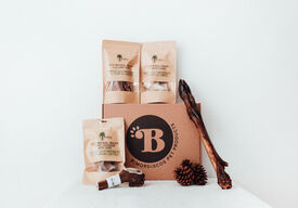 BIMORBOX Wildlife - Pack Snacks y Juguetes Naturales para Perros