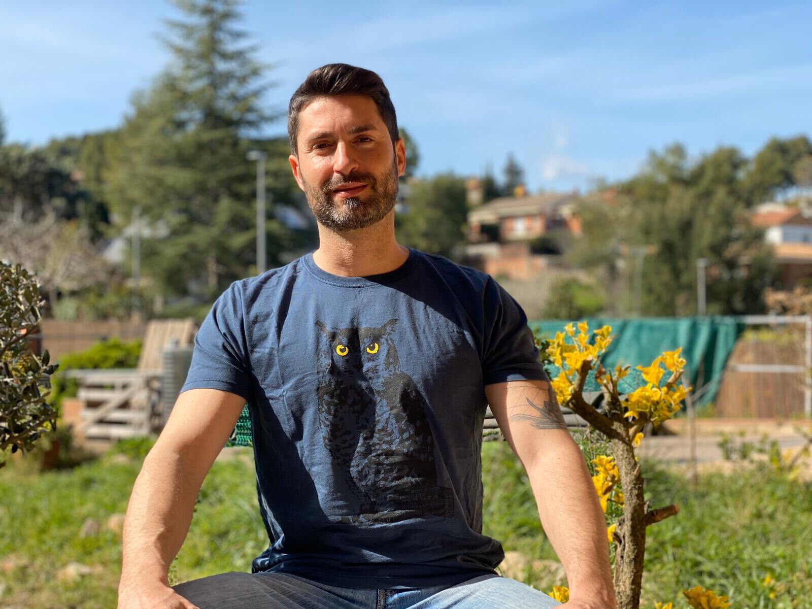 Camiseta para hombre Animal Totem búho color azul thumbnail