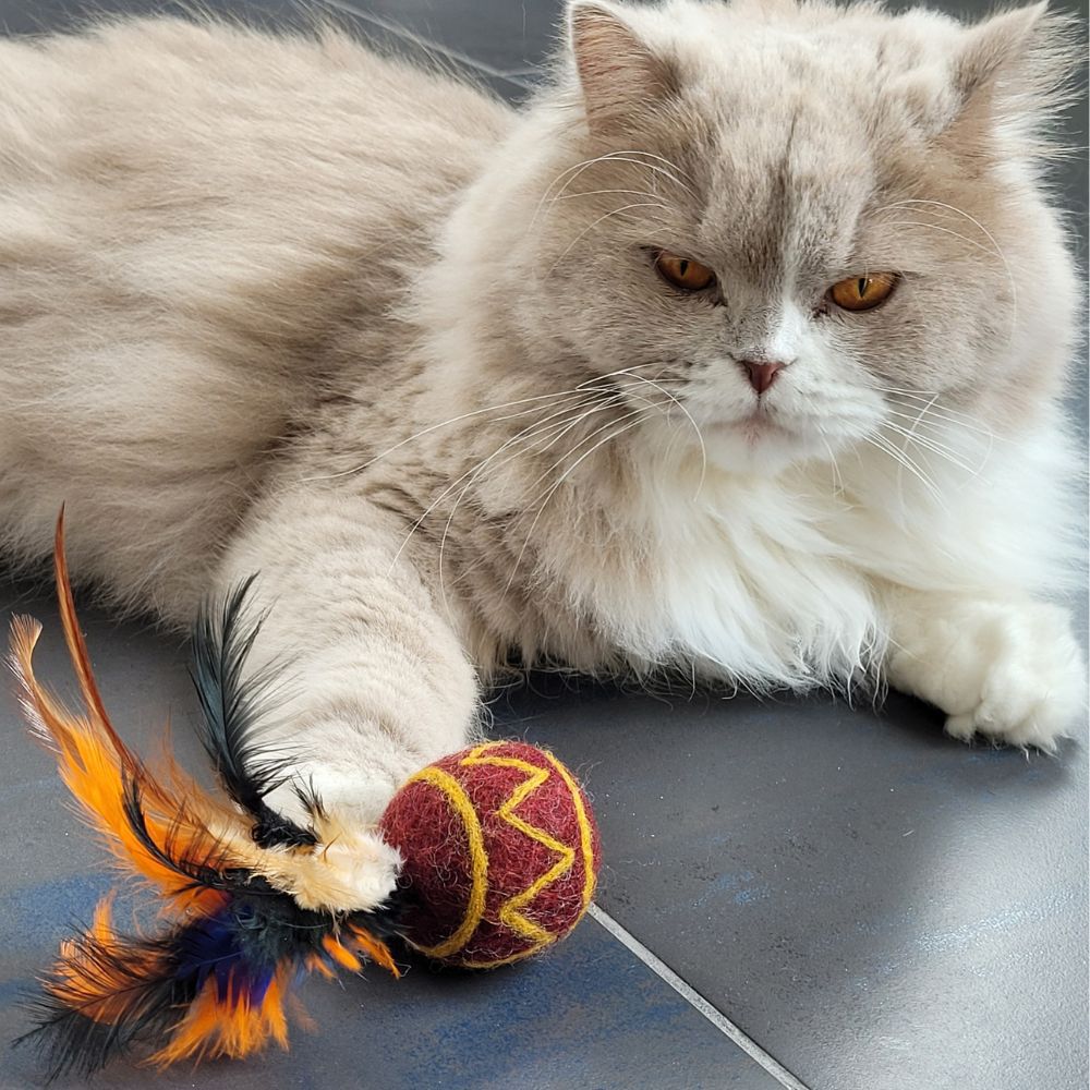 Pelota con plumas para gato de lana natural Tepee-Plume, , large Imagen numero 2