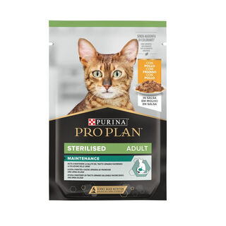 Pro Plan Sterilised Maintenance sobre con Pollo en salsa para gatos