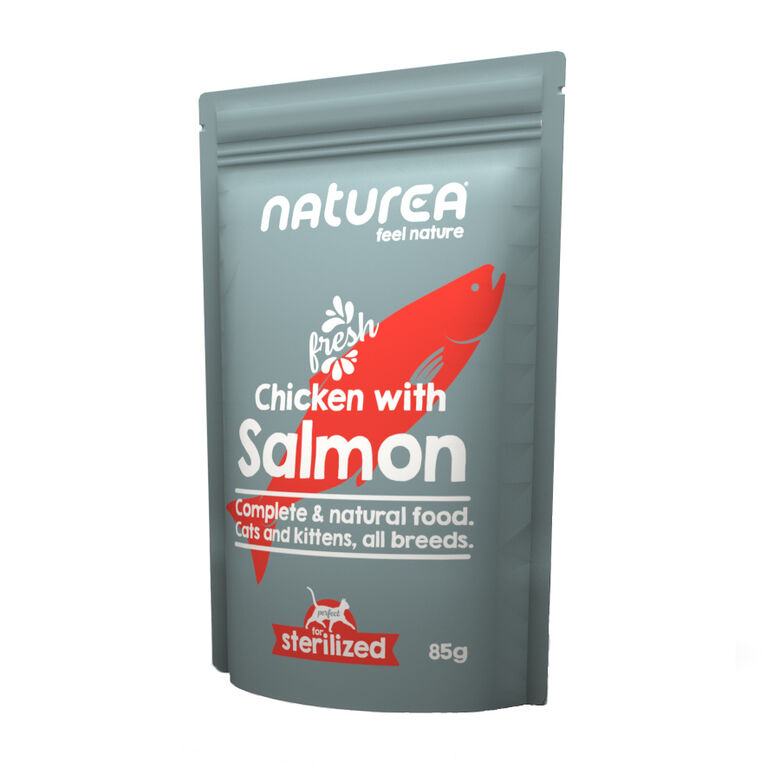 Naturea Pollo y Salmon Sobre para gatos