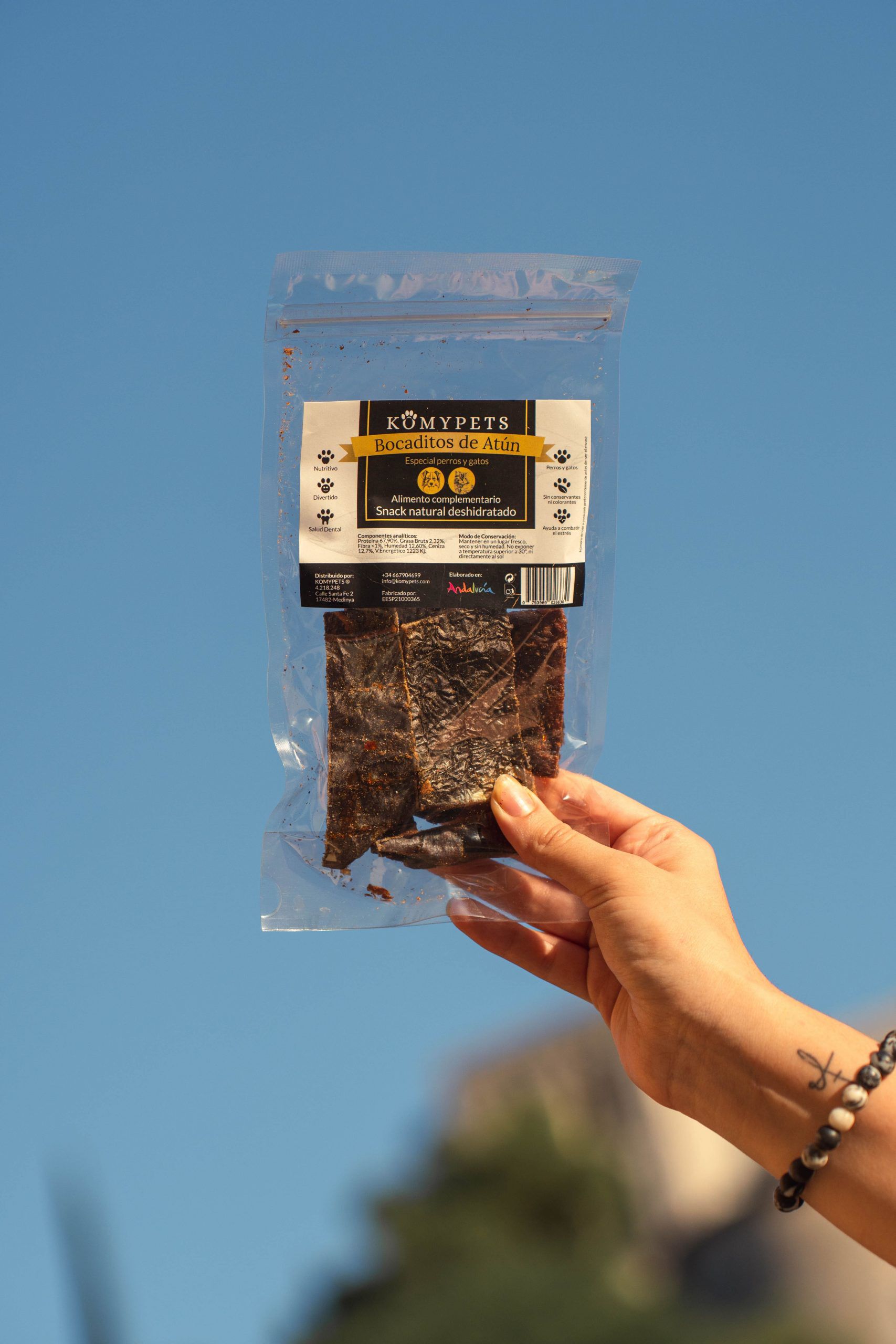 Snacks naturales de bocaditos de at&uacute;n deshidratados Komypets, , large Imagen numero 3