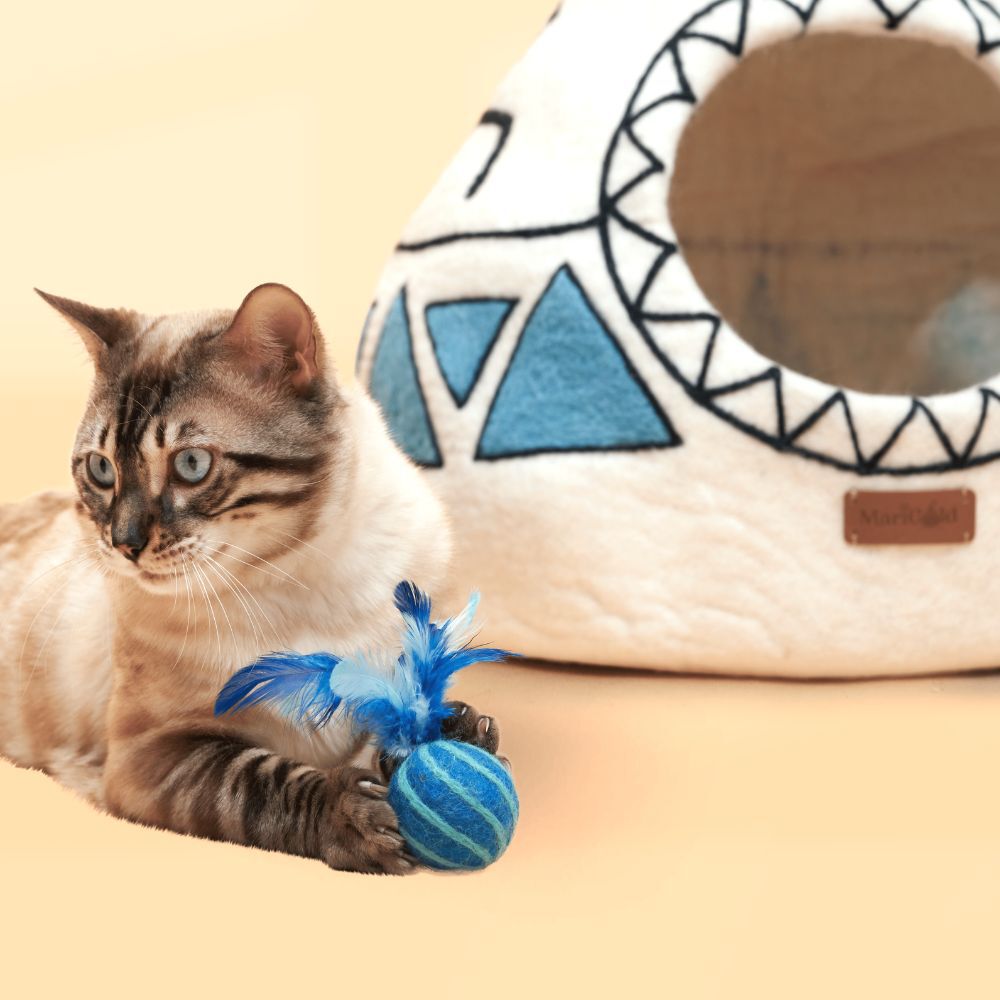Pelota con plumas para gato de lana natural Ibis, , large Imagen numero 2