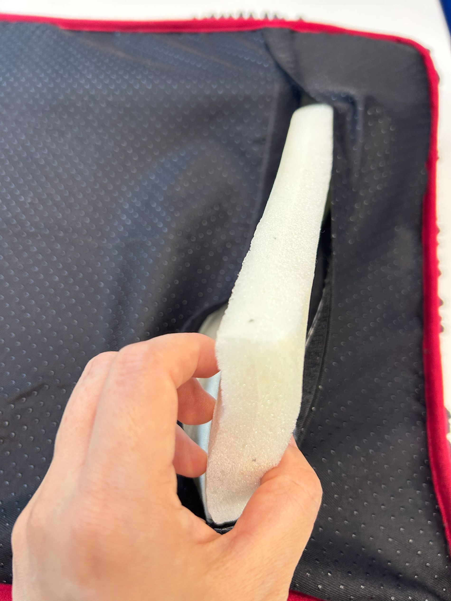 FOFOS | Alfombrilla Viscoel&aacute;stica con Forro de Chenille (Gris Oscuro) M - Para Perro, , large Imagen numero 4