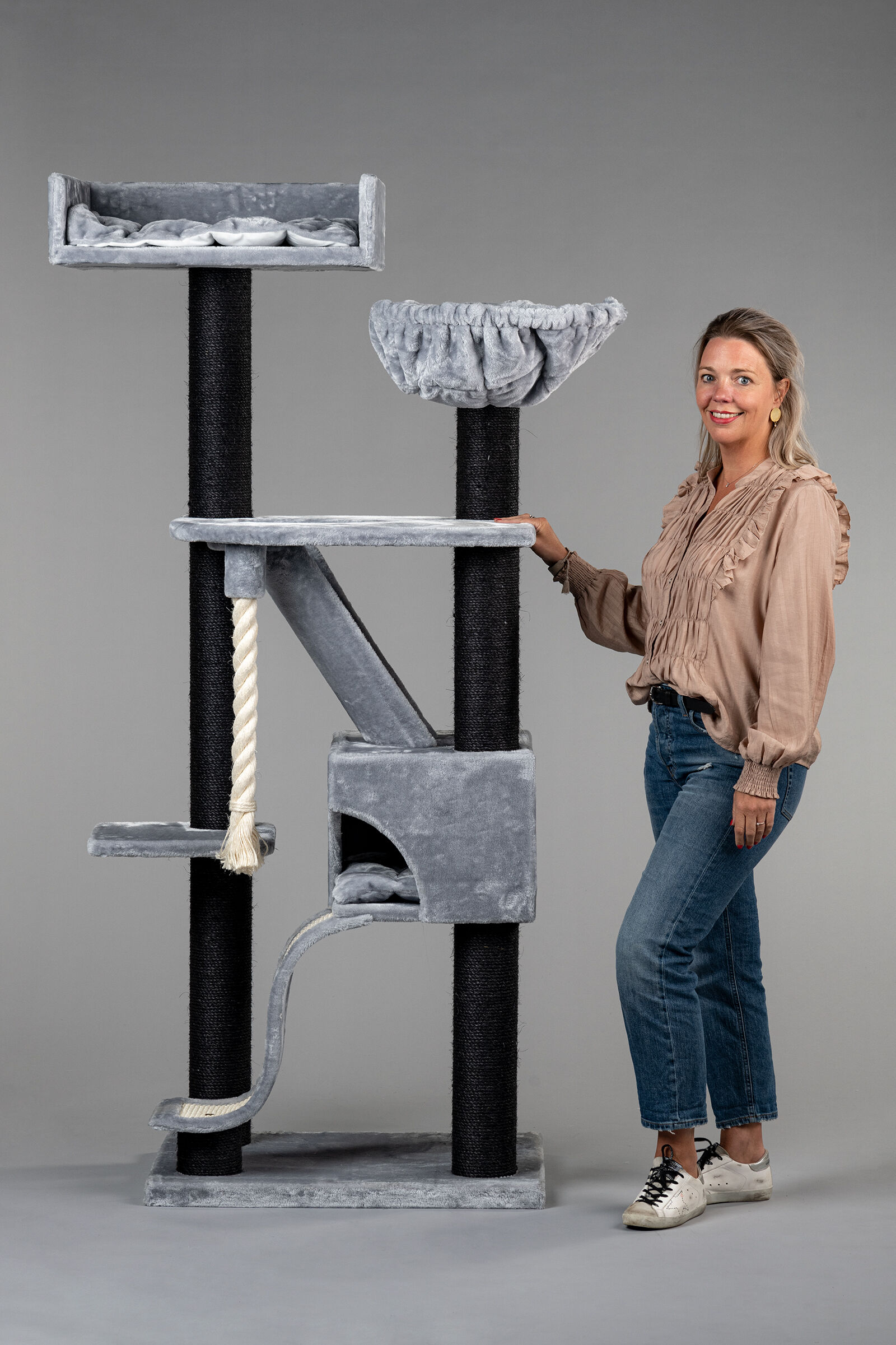 Rascador Kilimandjaro de Luxe Blackline color Gris y gris oscuro, , large Imagen numero 4