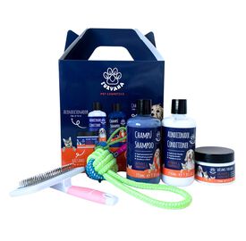 FURVANA Set de Regalo Cepillo + Juguete Mordedor para Perro (Champ&uacute; 290 ml + Acondicionador 290 ml + B&aacute;lsamo Almohadillas 150 ml + Cepillo + Juguete)