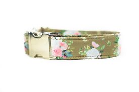 Pets & Props Collar OLIVE FLOWERS para perros