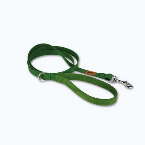 La Casa de Turrón – Correa para perros modelo Adventure impermeable de PVC con mango de ante – Sin olor, fácil de limpiar y elegante para perros
