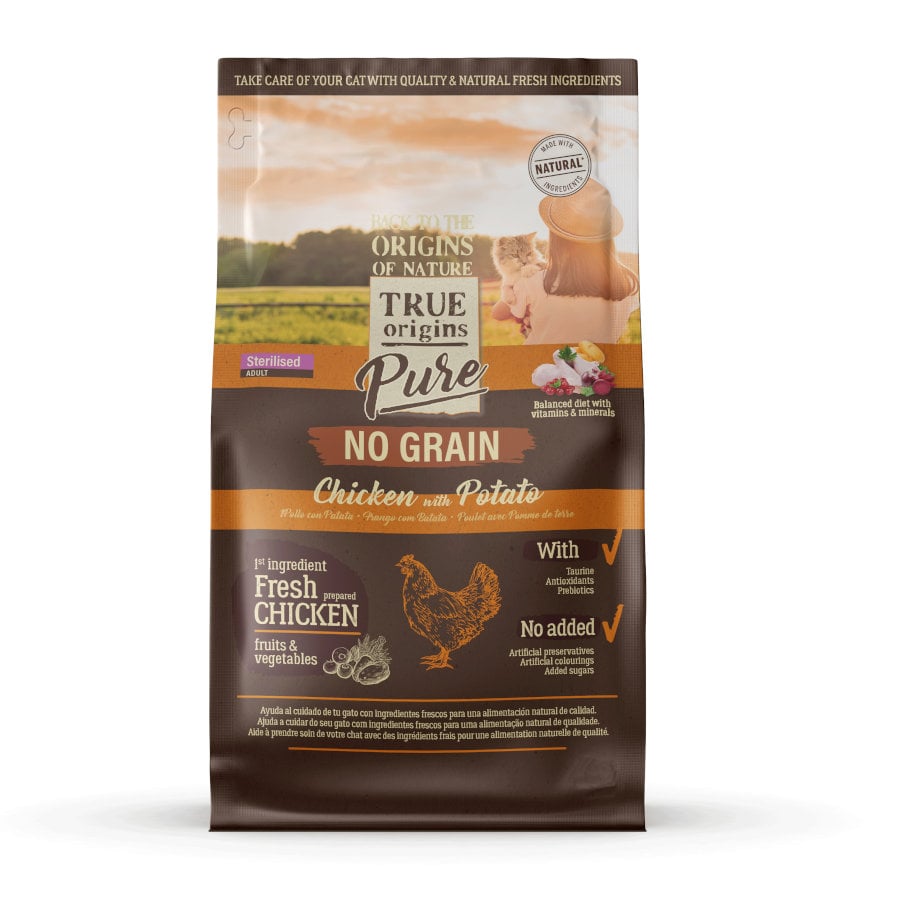 True Origins Pure Adult Sterilised Pollo pienso para gatos