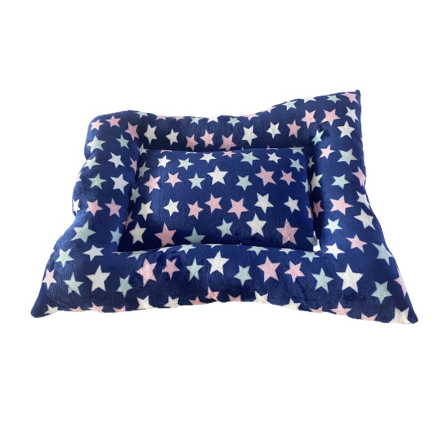 Cama de Mascota Modelo A con Felpa. Modelo Estrellas.  80 x 60cm