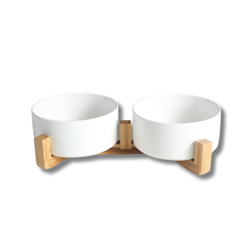 La Casa de Turrón – Comedero Doble de Cerámica para Perros con Base de Madera color blanco